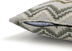 Discount XOOON BeautiQ - Lush kussen 40x60cm in de kleur Olijf - COCOmaison