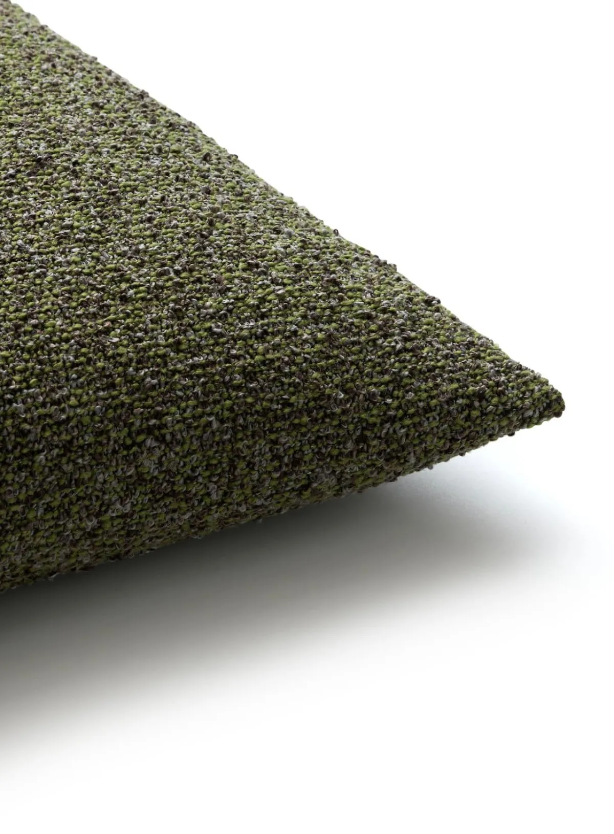 Clearance XOOON BeautiQ - Upper kussen 45x45cm in de kleur Olijf - COCOmaison