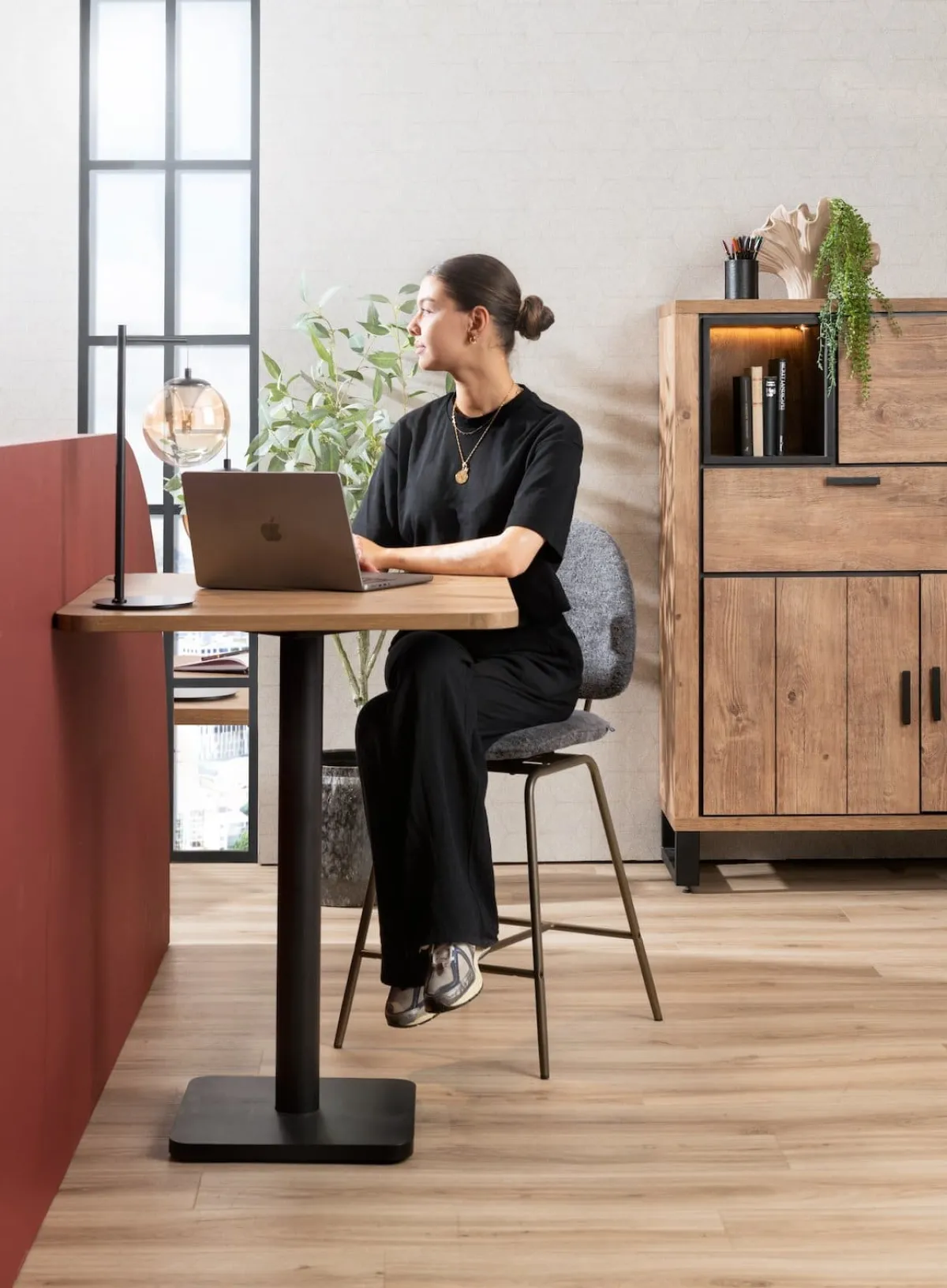 New XOOON Brest bartafel vintage oak (75x75cm) kleur Zwart van COCOmaison