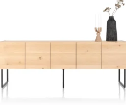 Outlet XOOON CARVING dressoir 240 cm. - 5-deuren -