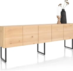 Outlet XOOON CARVING dressoir 240 cm. - 5-deuren -