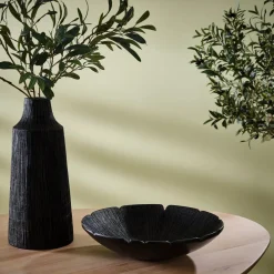 Best XOOON Finn schaal D39cm in de kleur Zwart - COCOmaison