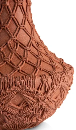 Hot XOOON Maeve vaas H33cm in de kleur Terra Cotta - COCOmaison