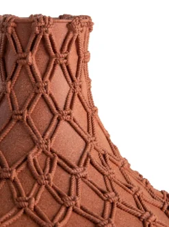 Hot XOOON Maeve vaas H33cm in de kleur Terra Cotta - COCOmaison