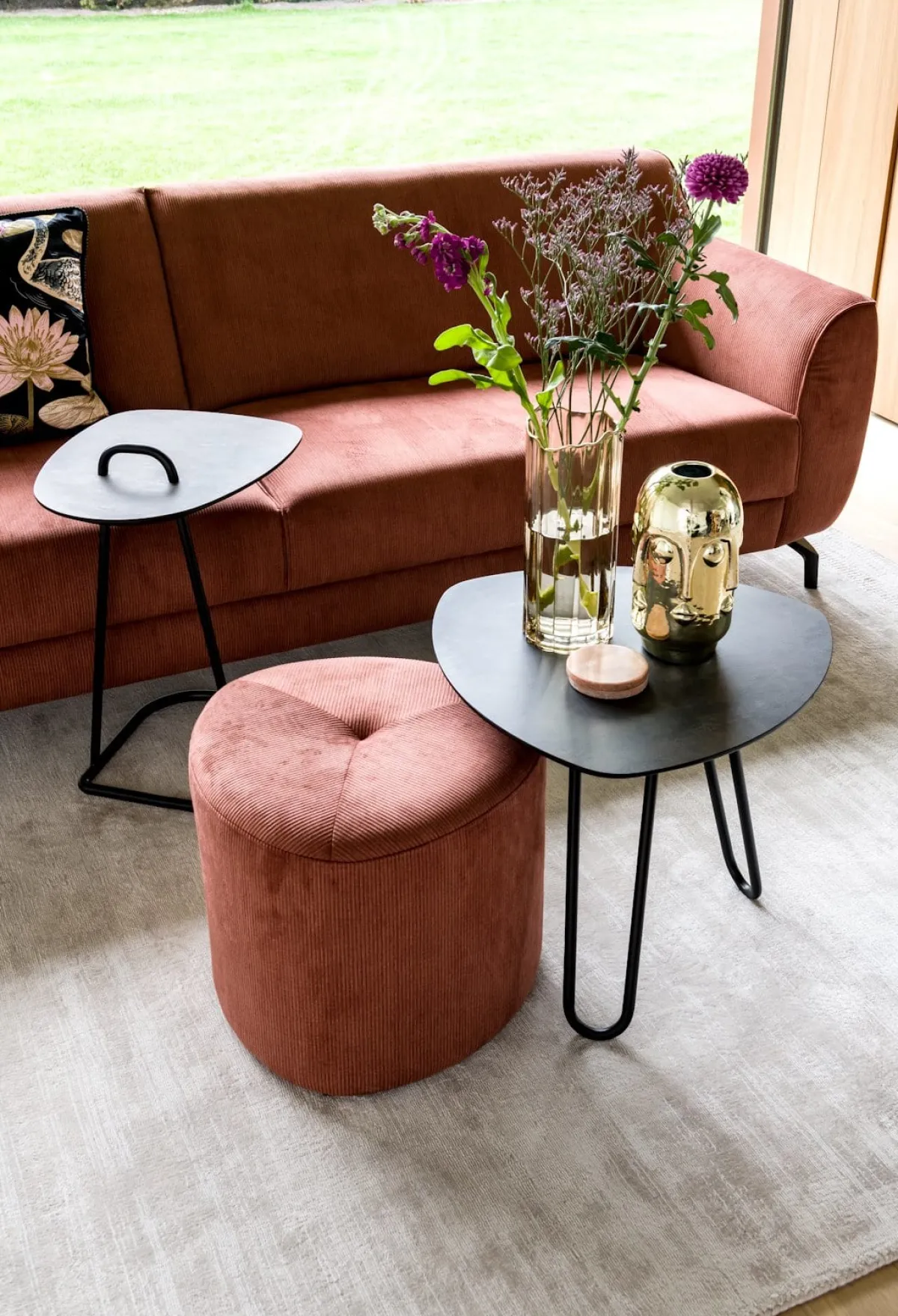 Discount XOOON Masura bijzettafel met zwart metalen poot 53,5x52,5cm