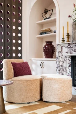 XOOON Roan poef maan (H44cm) in de kleur Oker - COCOmaison