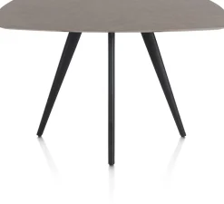 Clearance XOOON Saluti, BARTAFEL OVAAL 150 X 105 CM. - 4-POOTJES - ROUGH OFF BLACK - Lava