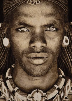 Outlet XOOON Samburu Warrior schilderij in de kleur Multi Color - COCOmaison