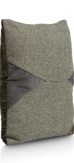Discount XOOON Timeless Aria kussen 45x45cm in de kleur Olijf - COCOmaison