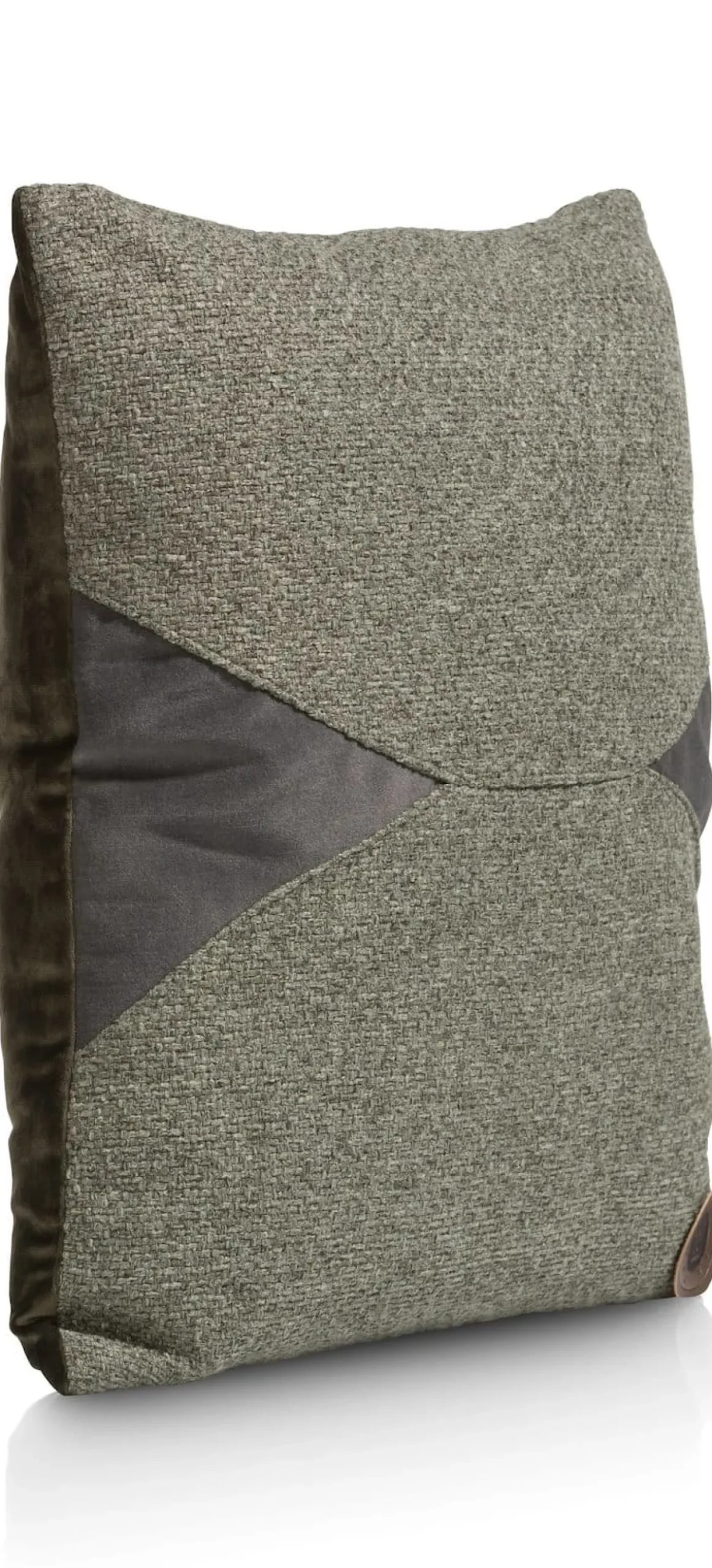 Discount XOOON Timeless Aria kussen 45x45cm in de kleur Olijf - COCOmaison