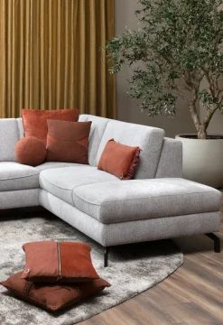 XOOON Timeless Avery kussen 50x50cm in de kleur Koper - COCOmaison