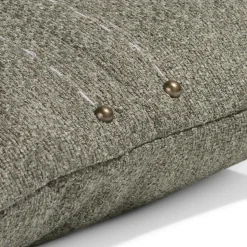 Outlet XOOON Timeless Avery kussen 50x50cm in de kleur Olijf - COCOmaison