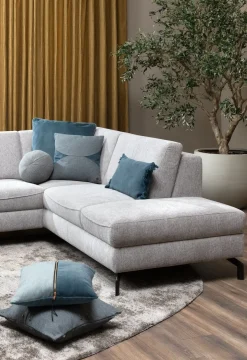 XOOON Timeless Mila kussen 30x50cm in de kleur Blauw - COCOmaison