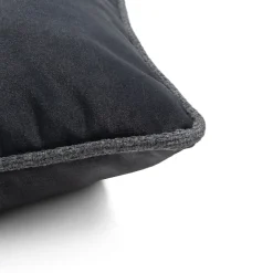 Best XOOON Timeless Sean kussen 60x60cm in de kleur Antraciet - COCOmaison