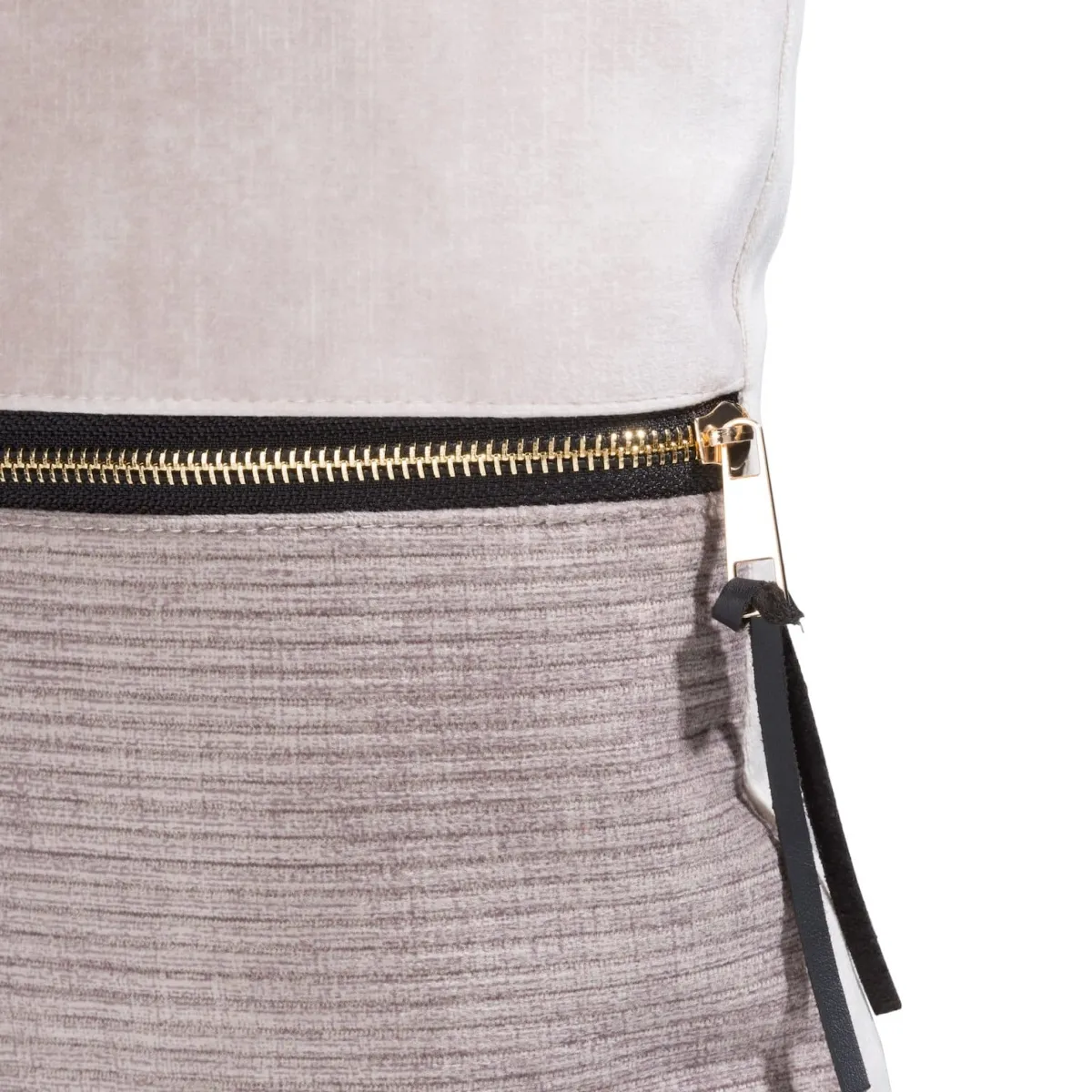 Online XOOON Timeless Sofia kussen 45x45cm in de kleur Beige - COCOmaison