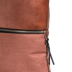 Best XOOON Timeless Sofia kussen 45x45cm in de kleur Koper - COCOmaison