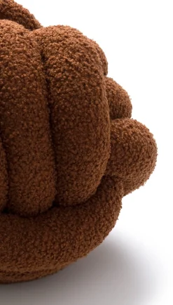 Hot XOOON Twisted kussen (30x30cm) in de kleur Naturel - COCOmaison